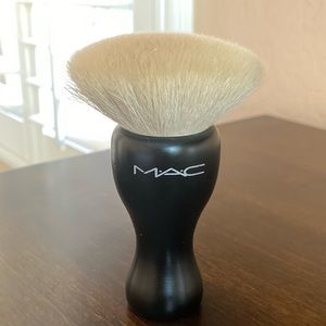 MAC 146 kabuki Makeup Brush